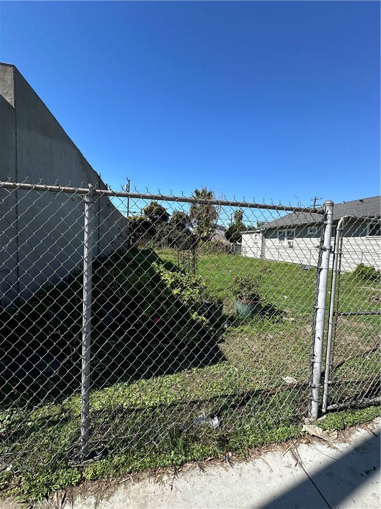 Long Beach, CA 90805,0 Atlantic AVE