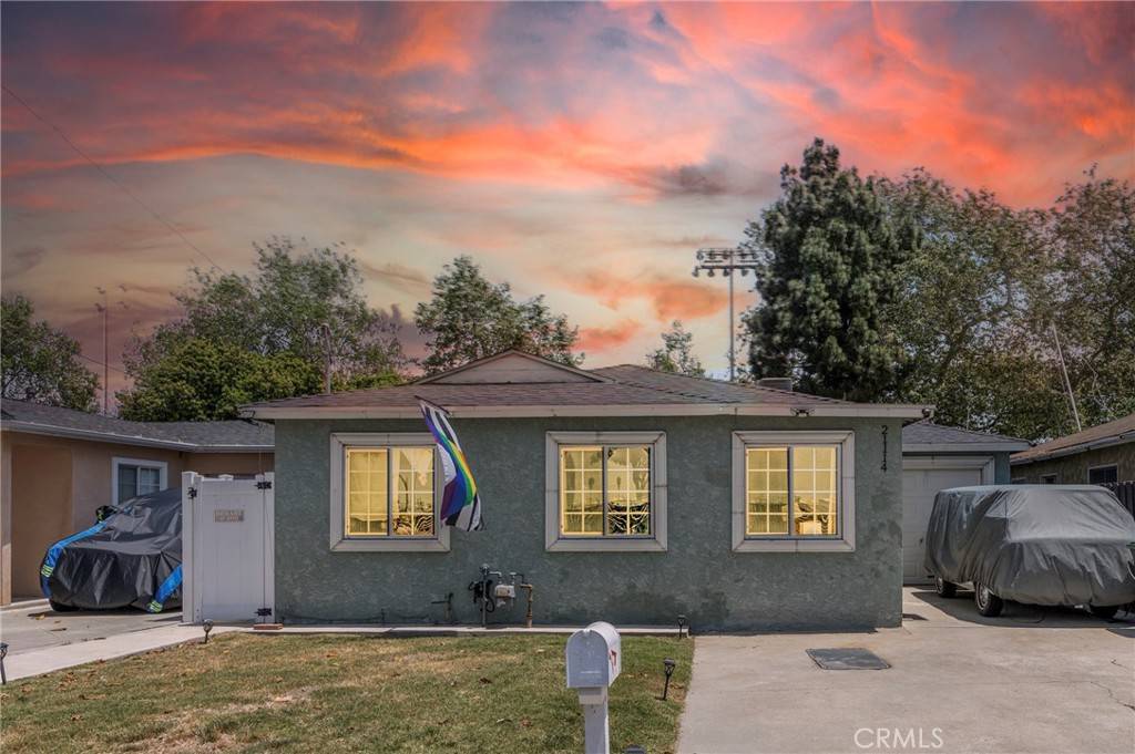 Carson, CA 90745,21114 & 1/2 Martin ST