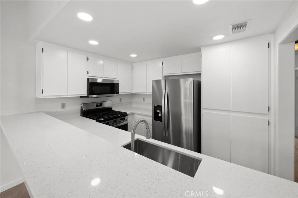 Redlands, CA 92374,1008 Ardmore CIR