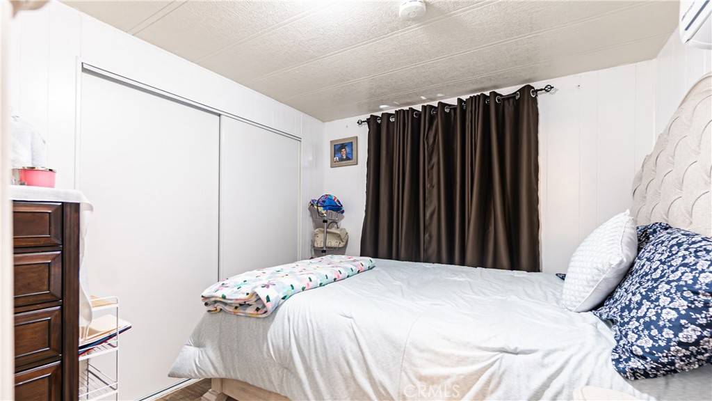 Bloomington, CA 92316,17455 Marygold #3