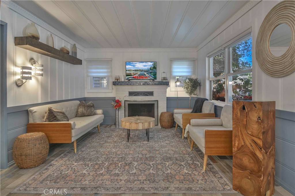 381 Maple DR Lake Arrowhead, CA 92352
