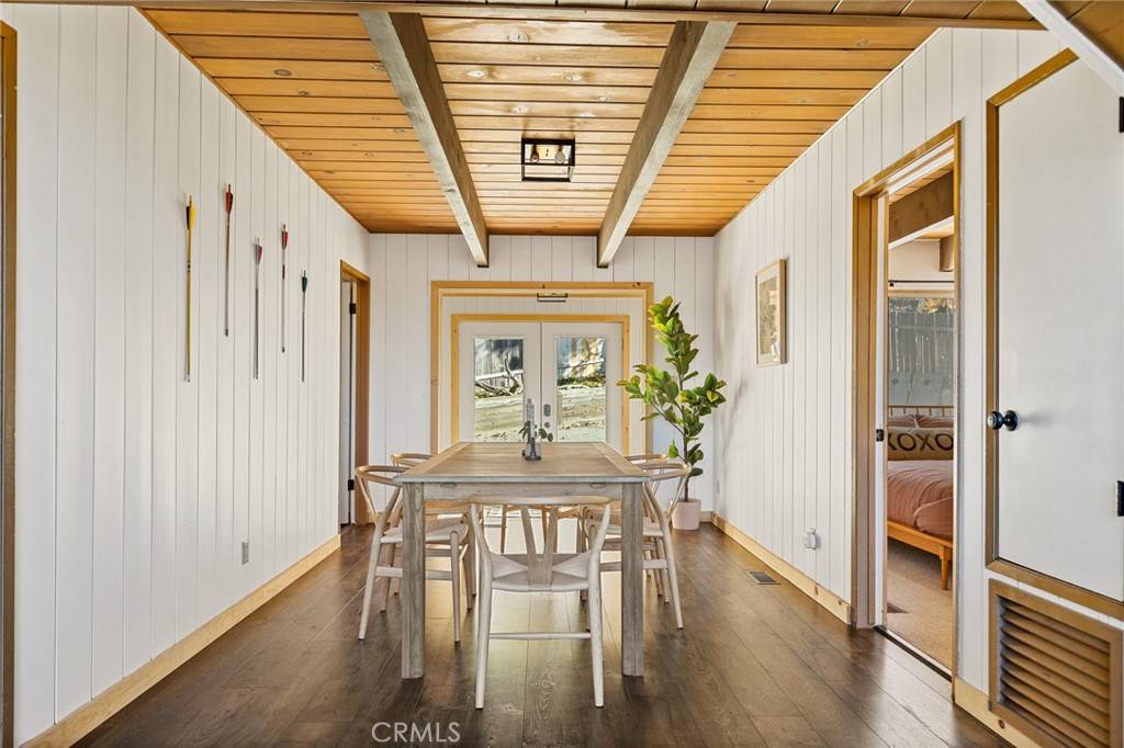 Lake Arrowhead, CA 92352,789 Crown WAY