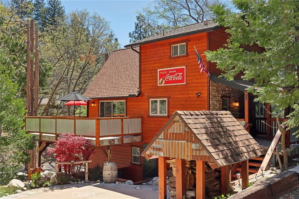 Twin Peaks, CA 92391,385 Iris DR