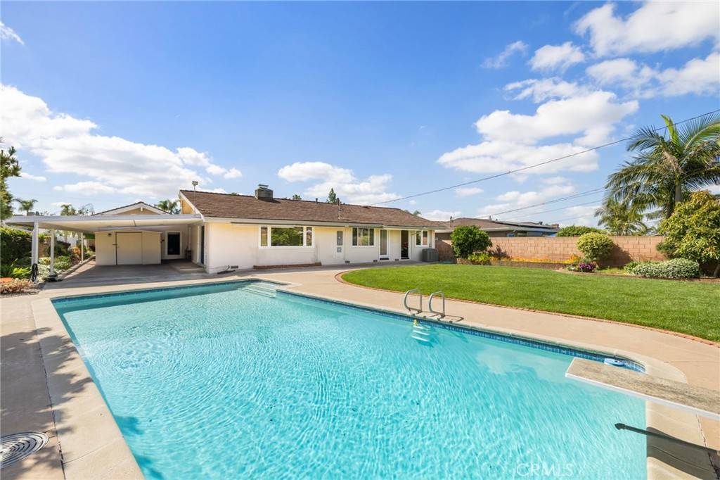 Tustin, CA 92780,12351 Woodlawn AVE