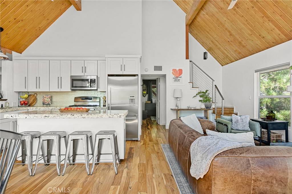 Lake Arrowhead, CA 92352,28147 Geneva LN