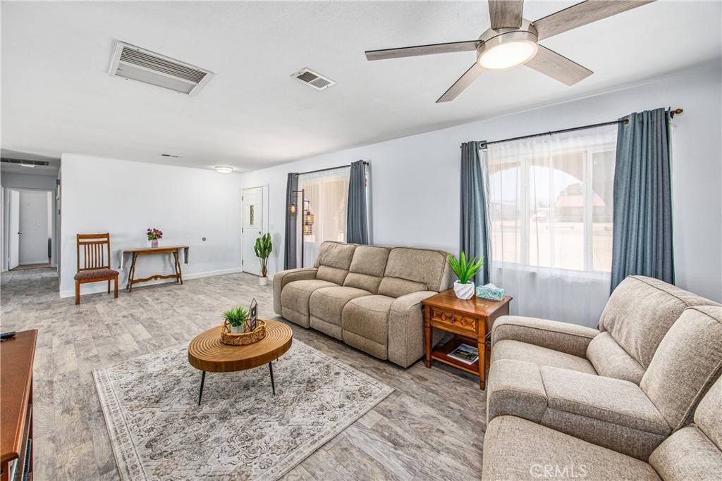 Apple Valley, CA 92308,22818 Sitting Bull RD