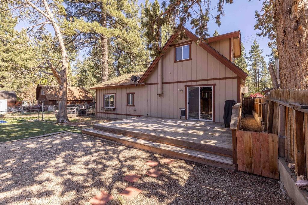 Big Bear City, CA 92314,817 E Mountain View BLVD