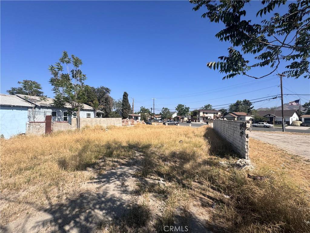 Colton, CA 92324,815 Orange Grove AVE
