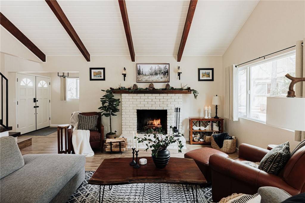26625 Pinehurst DR Lake Arrowhead, CA 92352