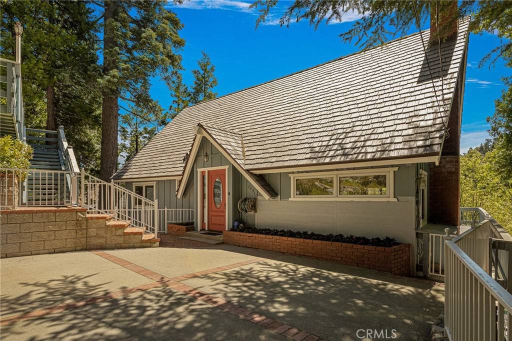 Lake Arrowhead, CA 92352,28960 Palisades DR
