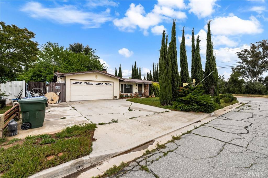 Yucaipa, CA 92399,13397 Robin CT