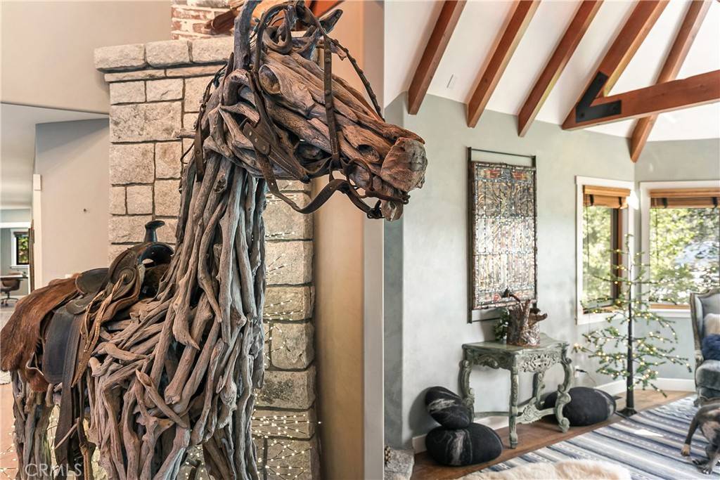 Lake Arrowhead, CA 92352,923 Lake Edge Way