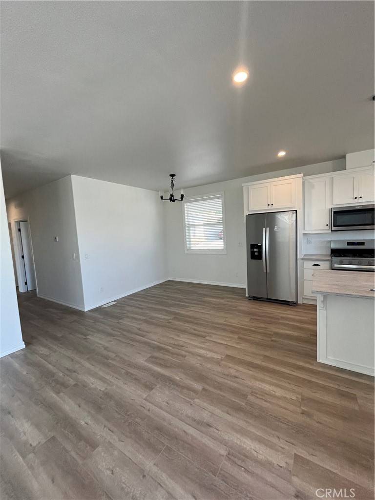 Corona, CA 92881,1550 Rimpau AVE #42