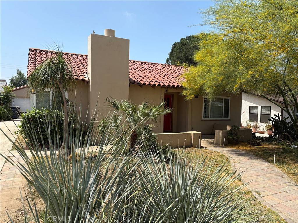 Redlands, CA 92374,926 College AVE