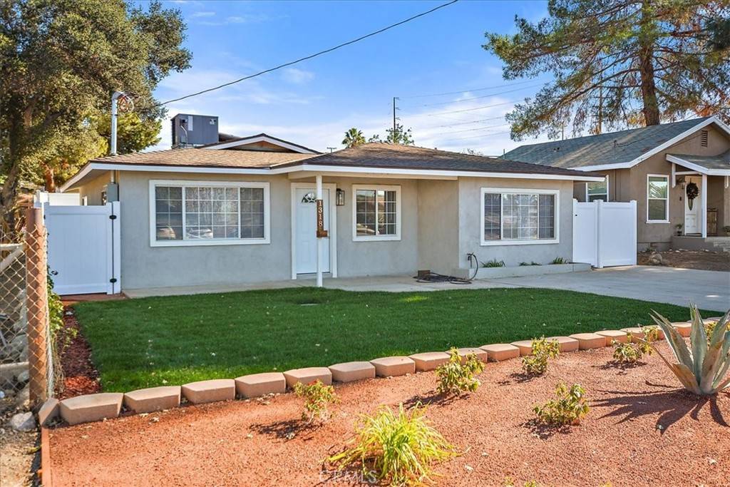 Mentone, CA 92359,1318 Malachite AVE