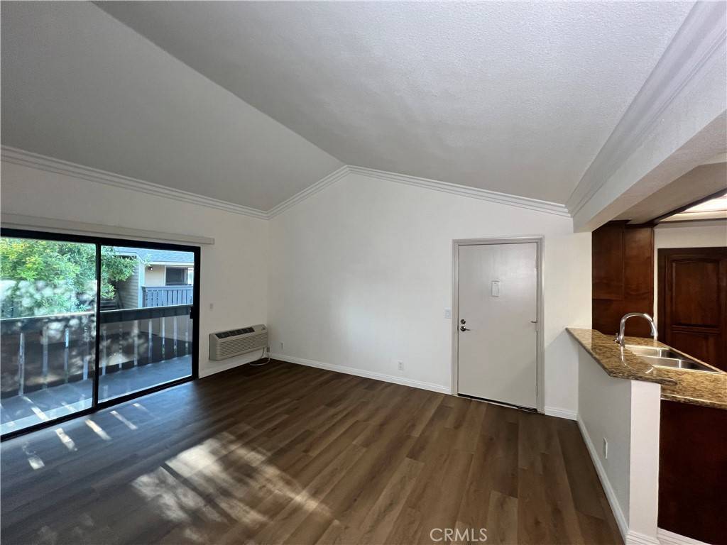 Riverside, CA 92505,3535 Banbury DR #34
