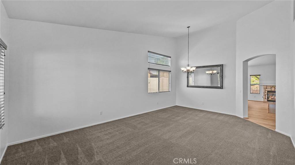 Corona, CA 92881,1318 Baldwin DR
