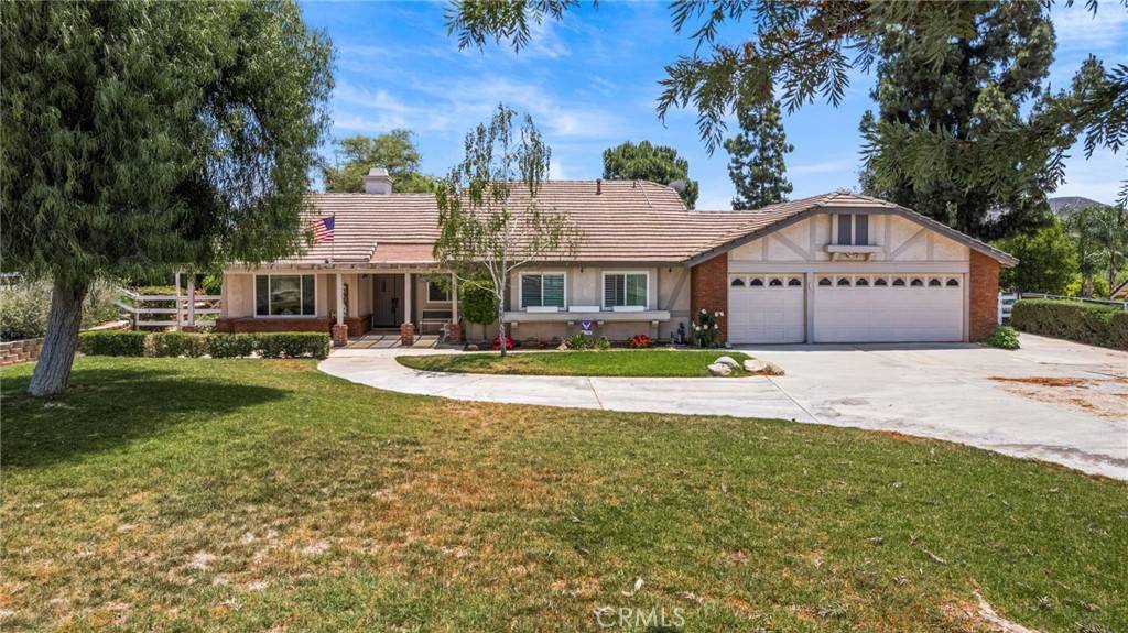 Riverside, CA 92504,17477 Owl Tree RD