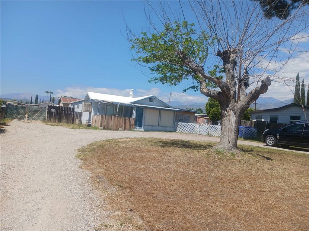 Yucaipa, CA 92399,34612 AVENUE E