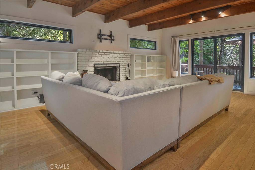 Lake Arrowhead, CA 92352,644 Grass Valley RD
