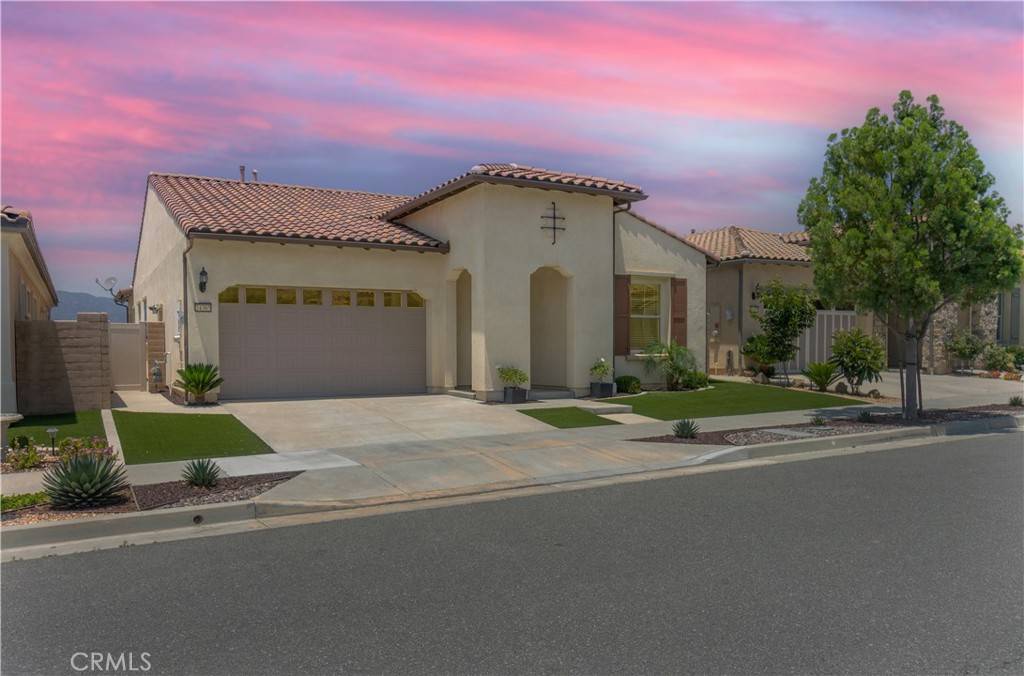 Corona, CA 92883,24385 Overlook DR