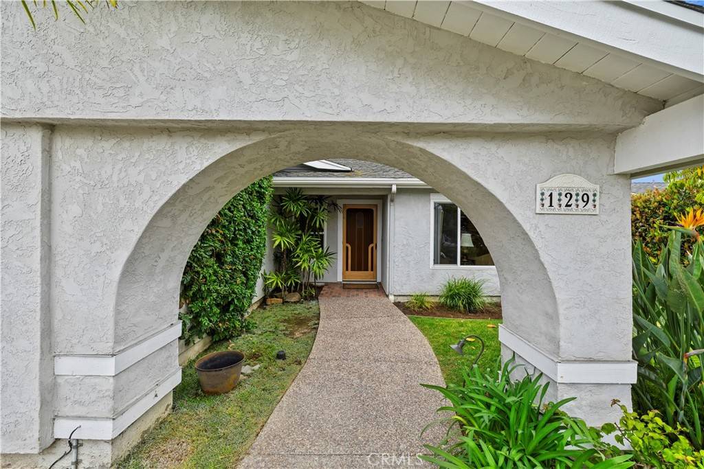 Encinitas, CA 92024,129 Five Crowns WAY
