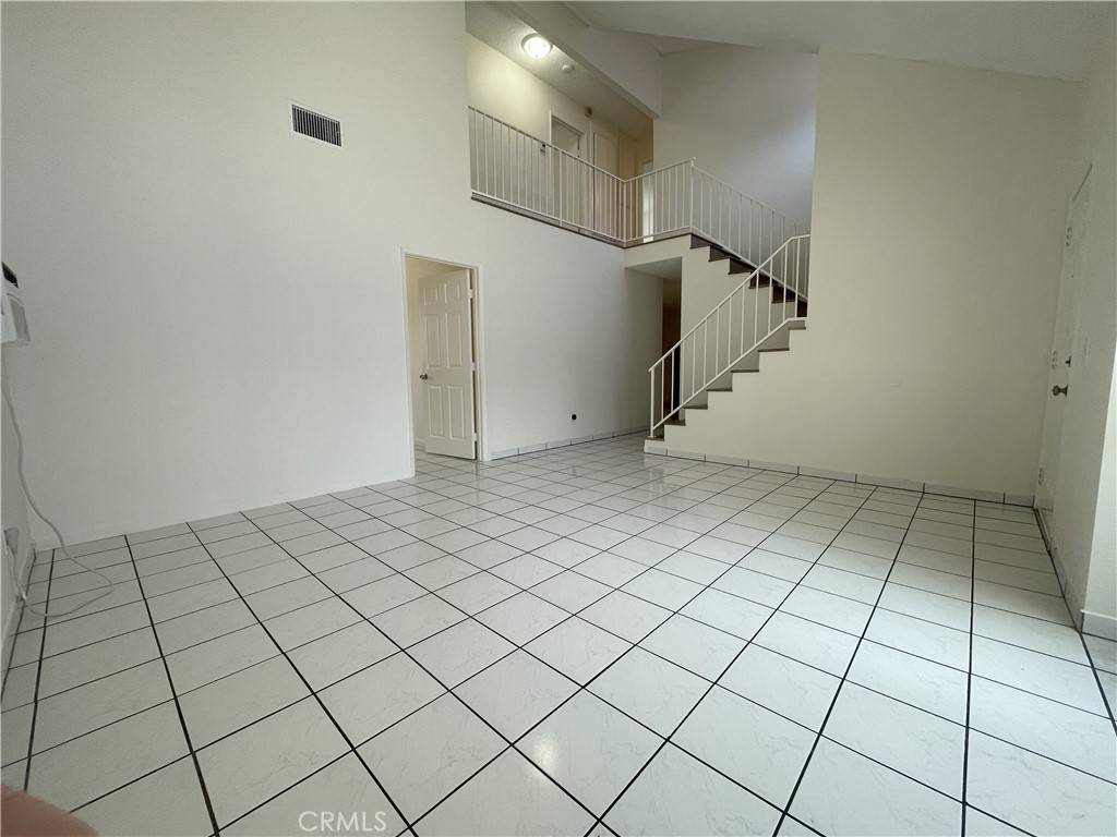 Fontana, CA 92336,7698 Lime AVE