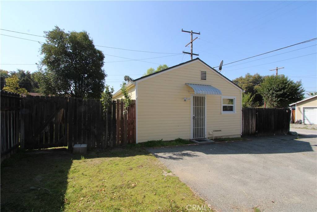 Redlands, CA 92374,915 1/2 N University ST