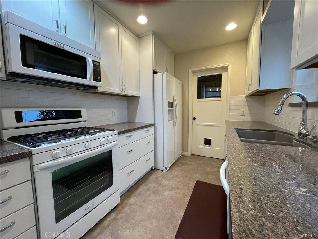 Redlands, CA 92374,818 Oxford