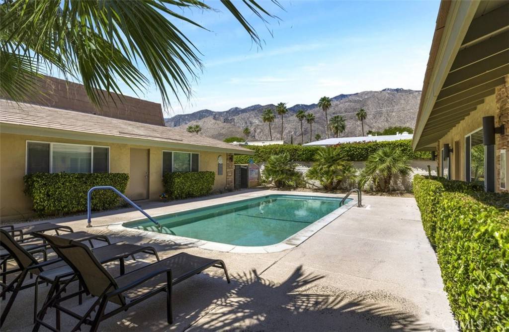Palm Springs, CA 92264,555 S Thornhill RD #8