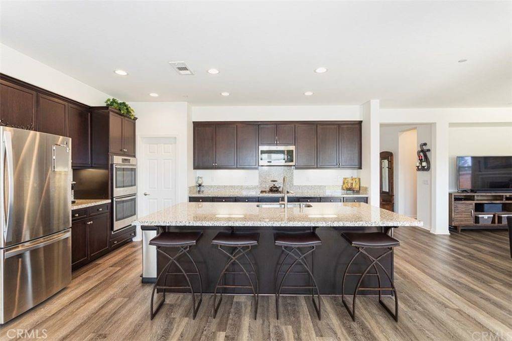 Wildomar, CA 92595,24125 Montecito DR
