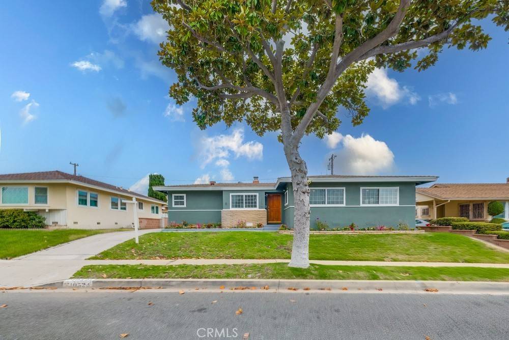 Inglewood, CA 90303,10524 S 4th AVE