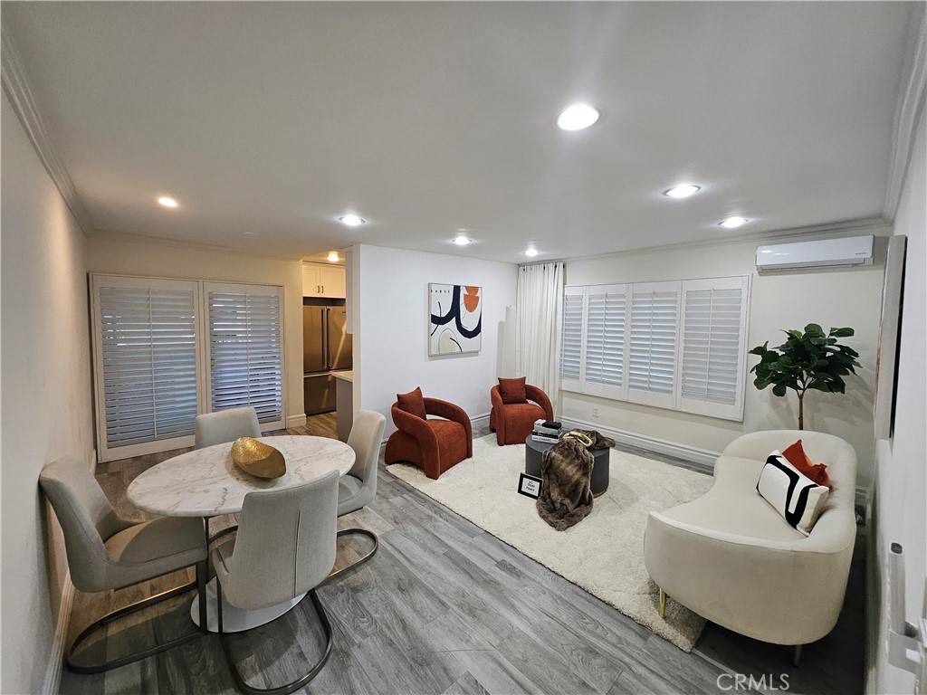 West Hollywood, CA 90069,960 Larrabee ST #102