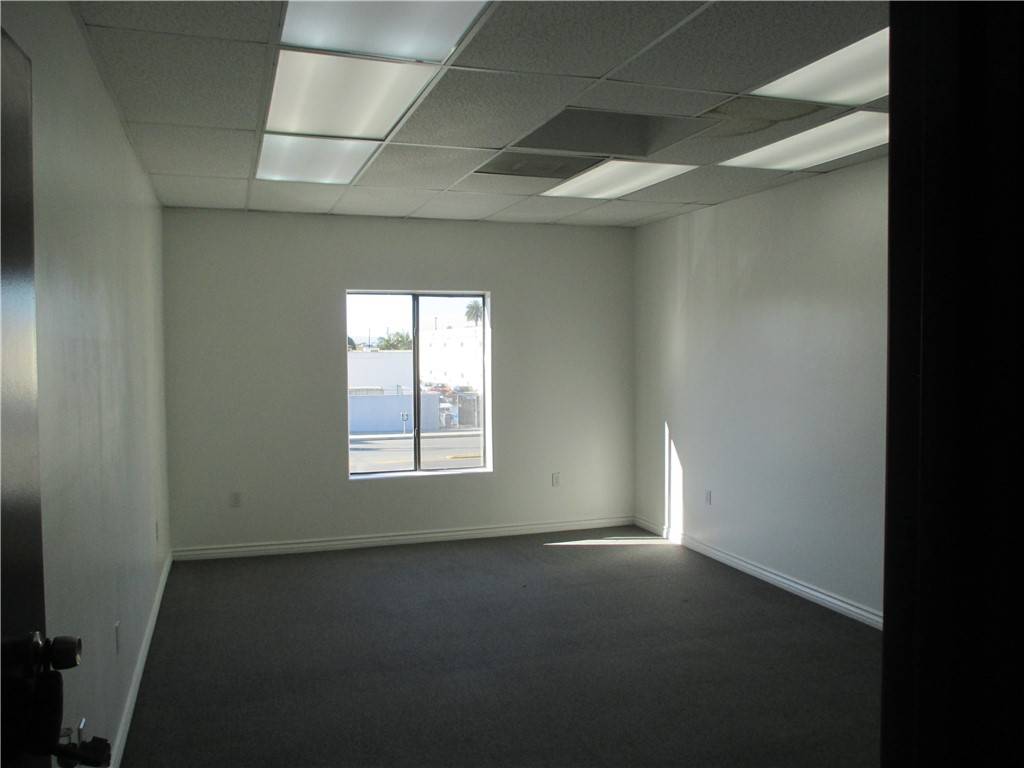 Inglewood, CA 90301,303 W Manchester BLVD #203