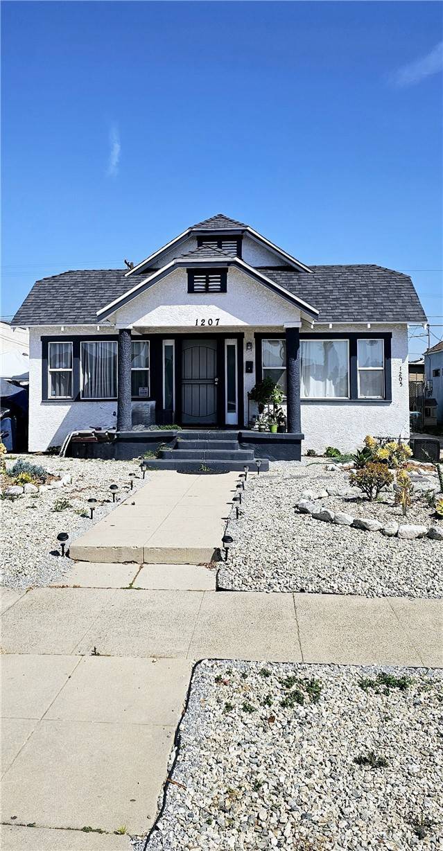 Los Angeles, CA 90044,1207 W 84th PL