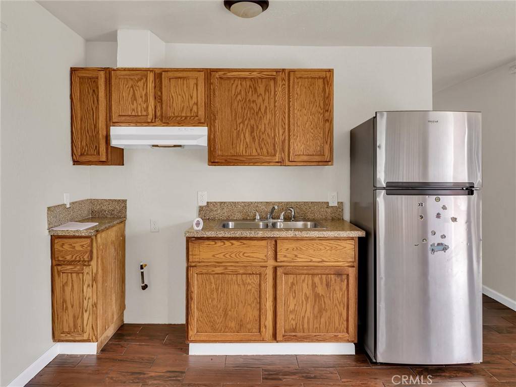 Gardena, CA 90248,413 1/2 E Darlan ST