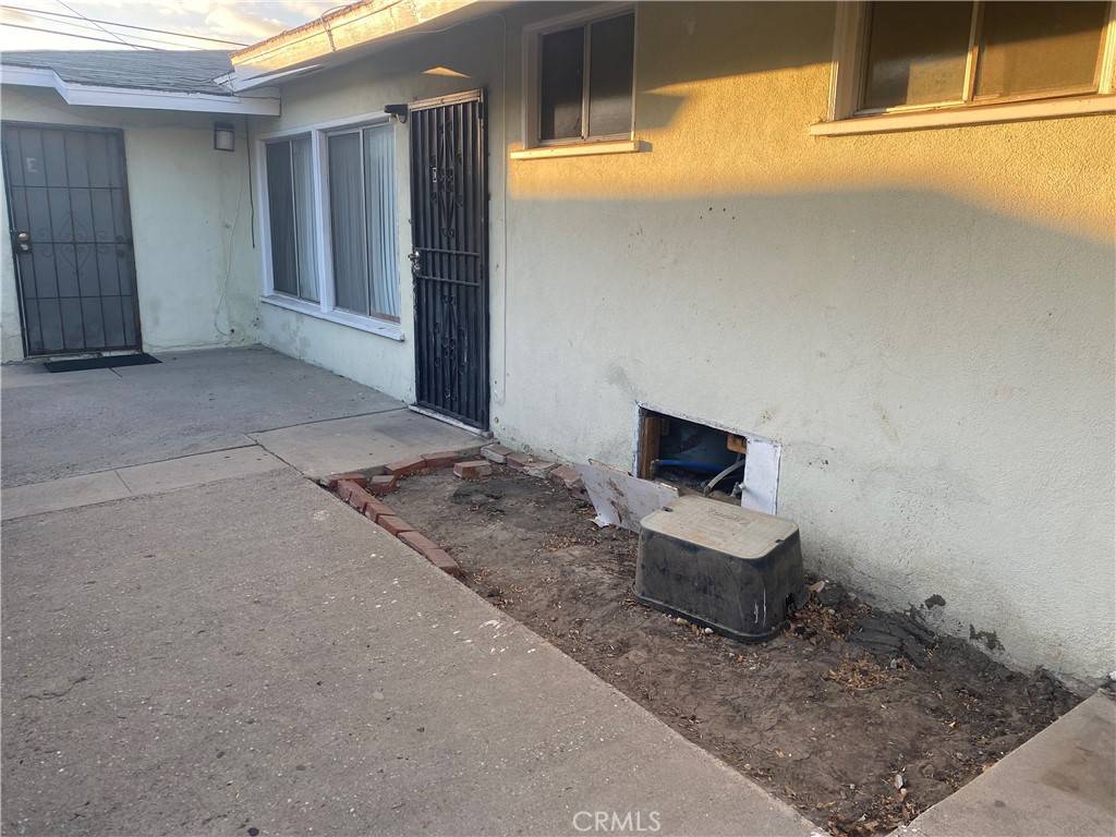 Wilmington, CA 90744,1127 N Wilmington BLVD