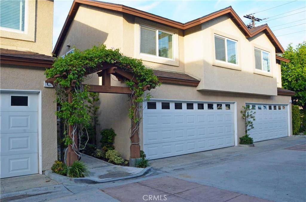 Costa Mesa, CA 92627,2233 Fairview RD #B