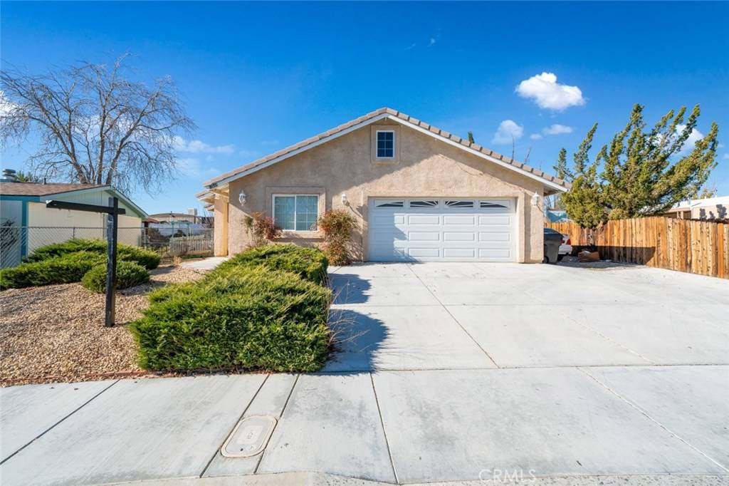 Victorville, CA 92395,13646 Bel Air DR