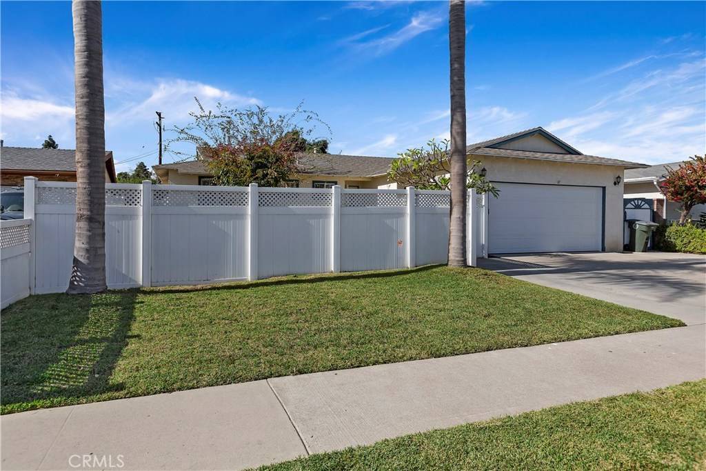 Costa Mesa, CA 92627,2161 Meyer PL