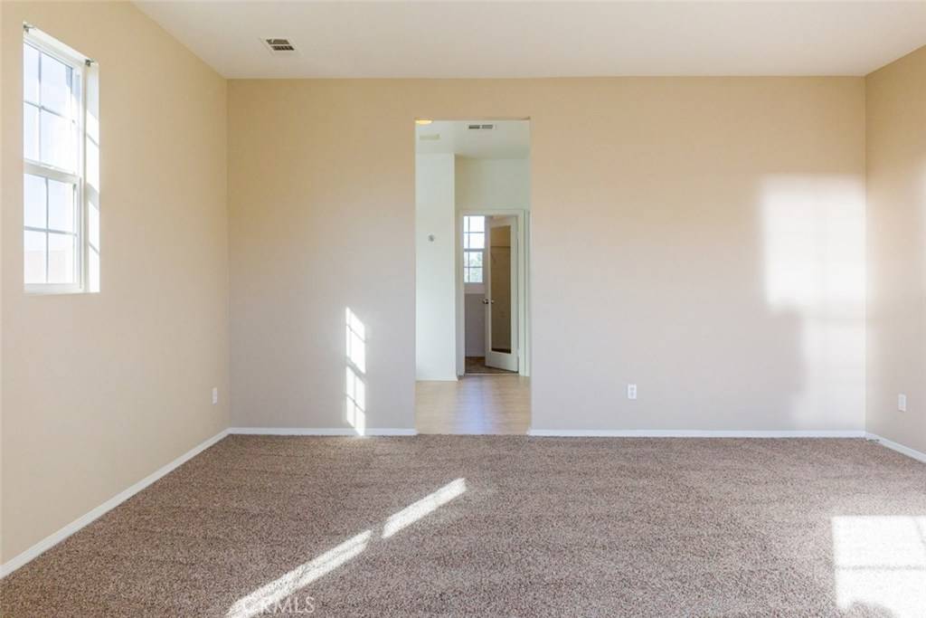 Perris, CA 92571,969 Curlew ST