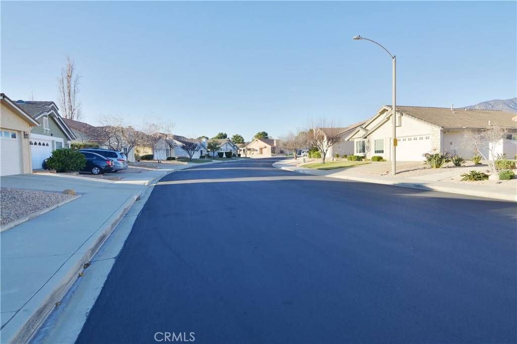 Cherry Valley, CA 92223,10766 Cherry Hills DR