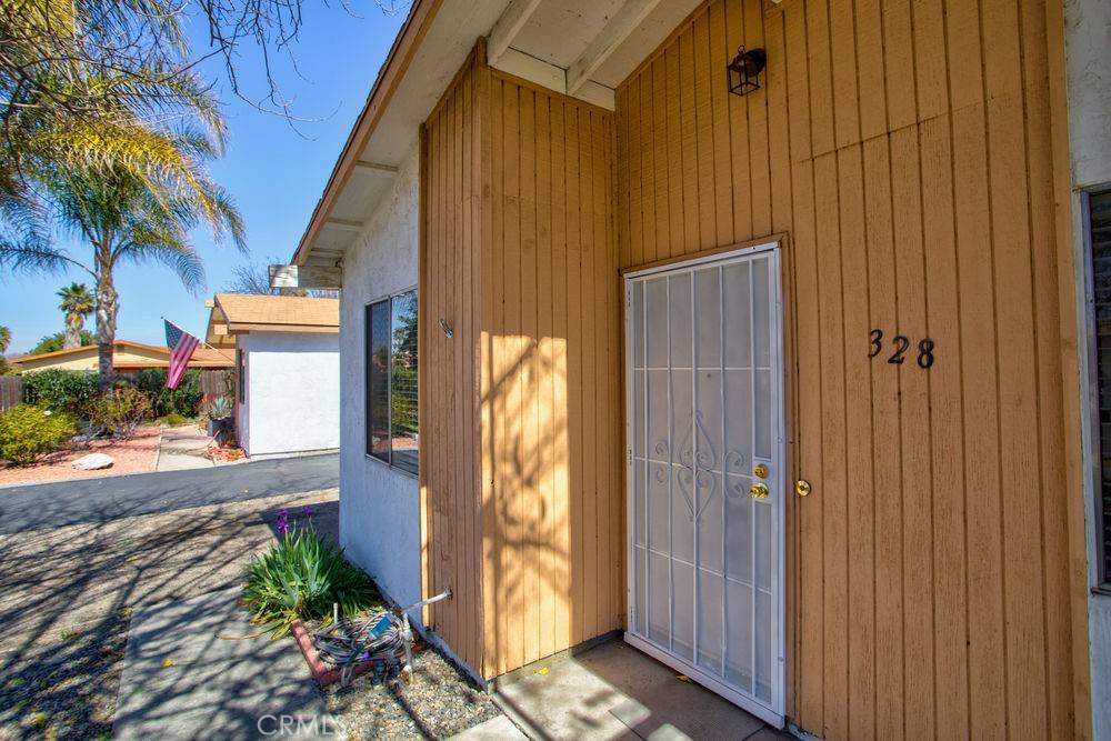 Hemet, CA 92545,328 Avenida Miravella