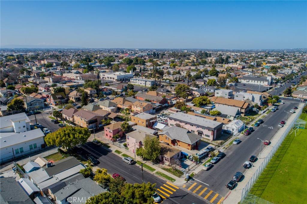 Los Angeles, CA 90011,4607 Wadsworth AVE