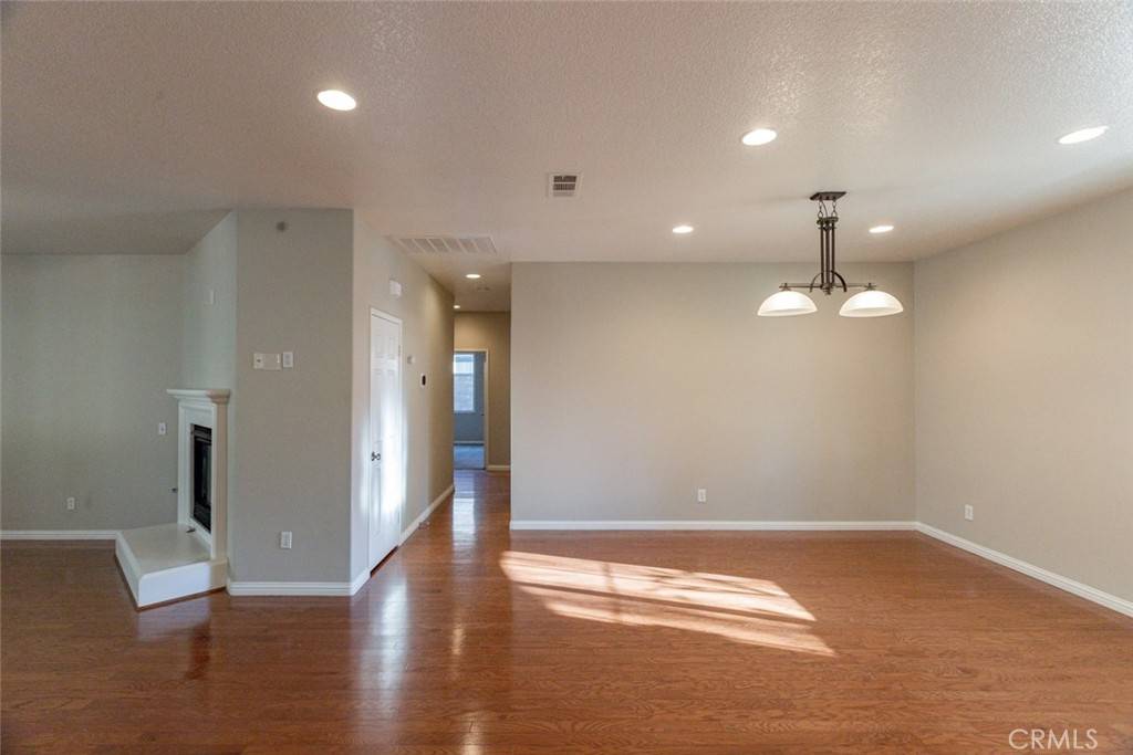 Eastvale, CA 92880,6457 Cedar Creek RD #R