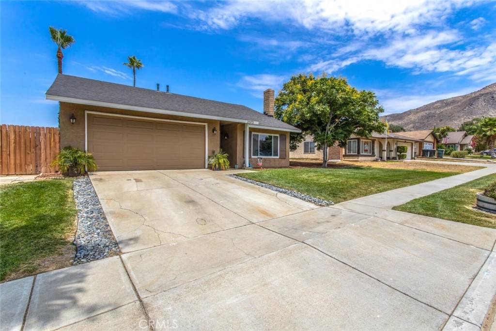 Grand Terrace, CA 92313,22372 Raven WAY