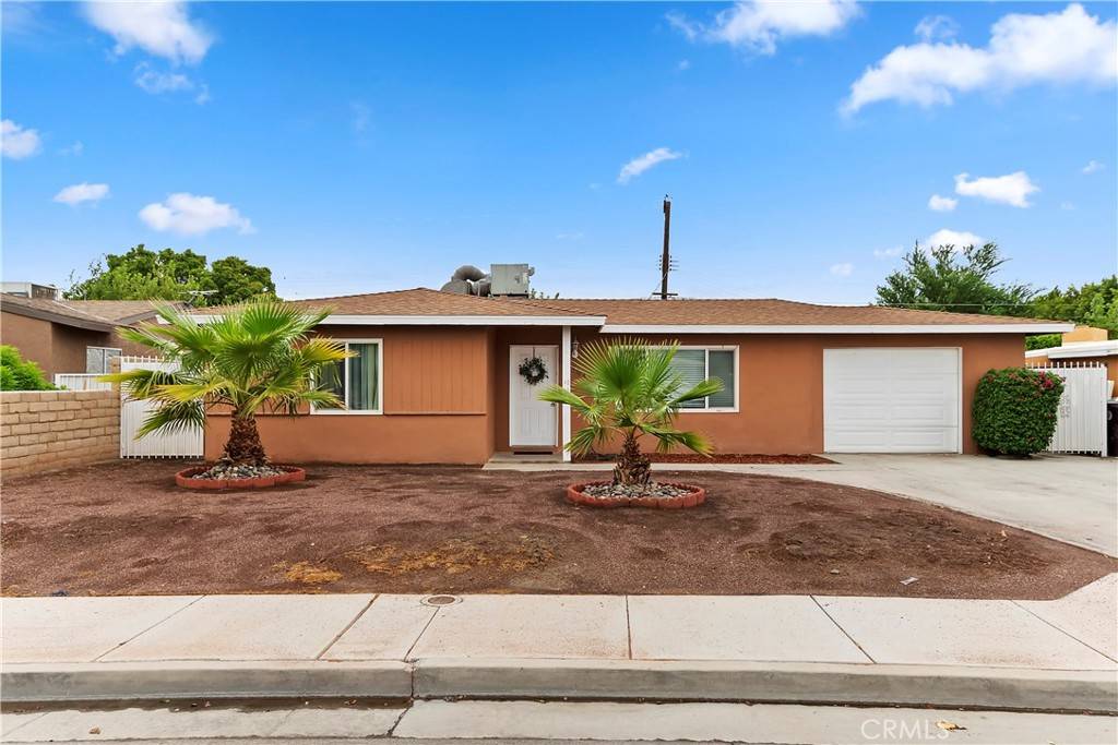 Coachella, CA 92236,52391 Shady LN