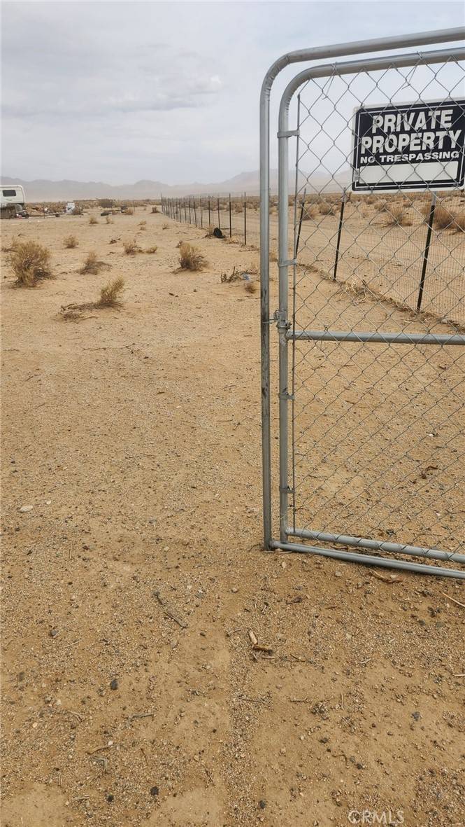 Lucerne Valley, CA 92356,0 0452143210000