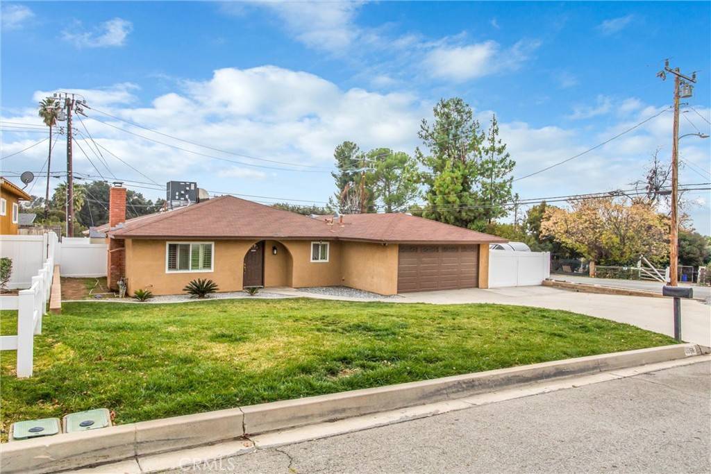 Yucaipa, CA 92399,35511 Mountain View ST