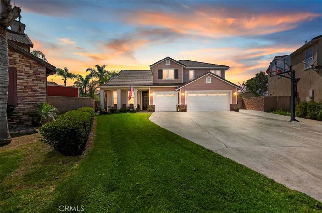 Eastvale, CA 92880,13783 Canyon Crest Way